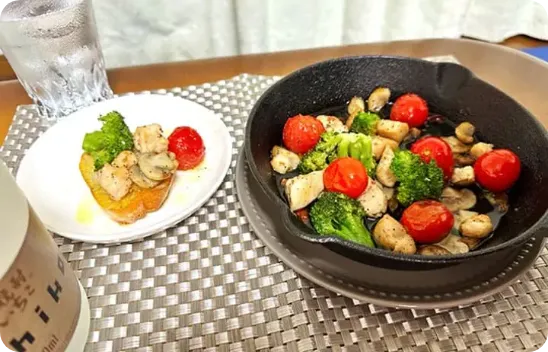 ささみときのこのアヒージョ