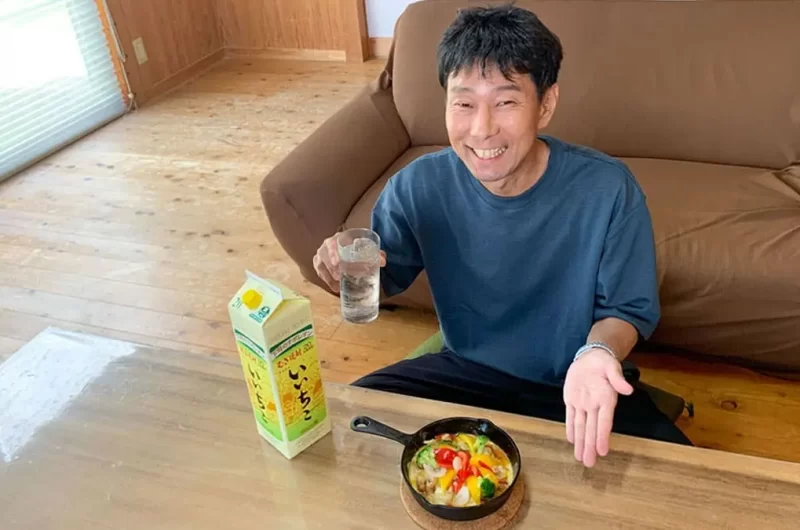 スキレットでアツアツ! 「鶏とトマトのチーズ焼き」〈社員激オシのおつまみはコレ㉙〉