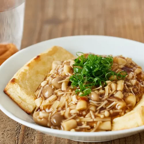 トースターとレンジにお任せ！ 「お揚げさんとキノコのピリ辛あんかけ
