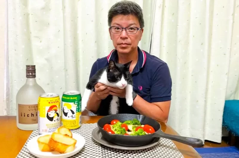 お店で食べて一目惚れ! オリーブオイル香る「ささみときのこのアヒージョ」〈社員激オシのおつまみはコレ㉛〉