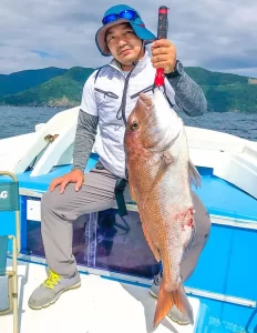 釣りを楽しむ原田さん