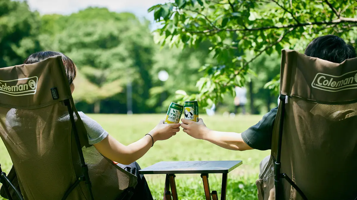 気軽にアウトドア気分！ 「コールマン」と「いいちこ」に聞く、快適なチェアリングのススメ