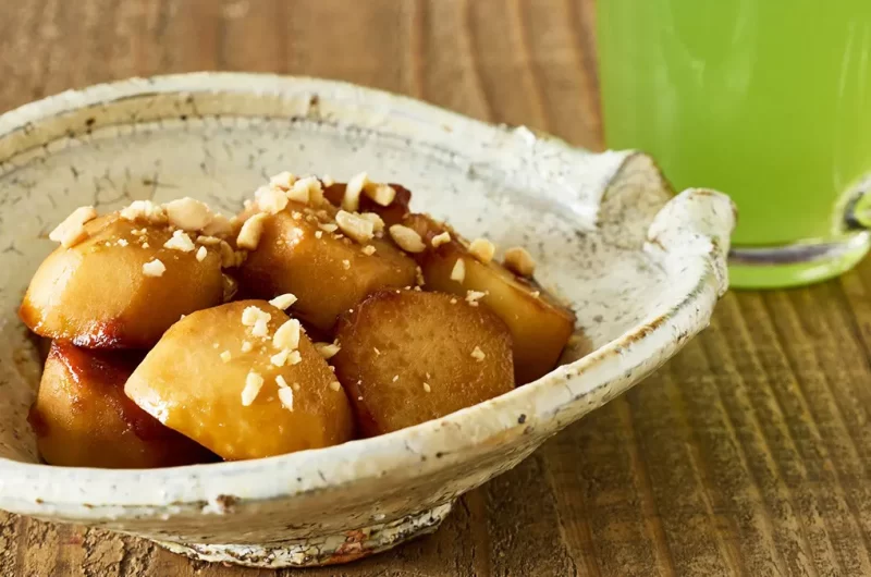 もっちり食感を楽しむ！ 里芋のみたらし〈簡単！5分で焼酎おつまみ54〉