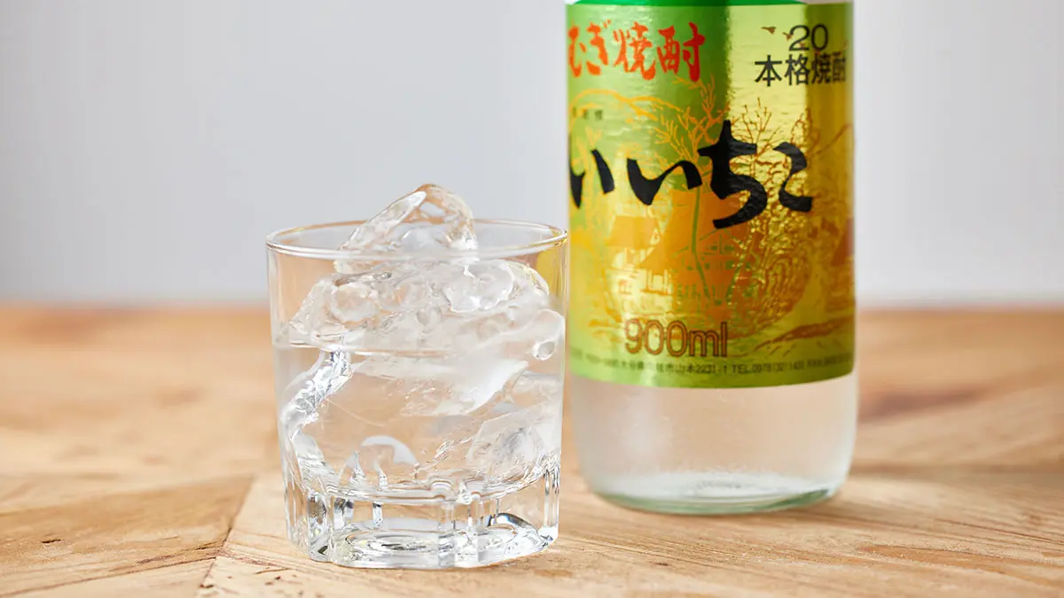焼酎とは？ 本格焼酎・焼酎甲類の違いから飲み方までわかりやすく解説！