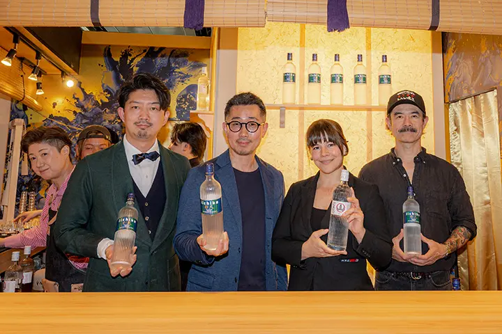アメリカで活躍するトップバーテンダーの皆さん。左から、渡邉琢磨さん(Martiny’s)、後藤健太さん(Bar Goto)、百瀬ジュリアさん(Bar Kumiko)、漆戸正浩さん(Katana Kitten)