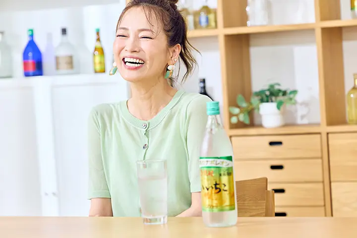 笑顔の倉本康子さん